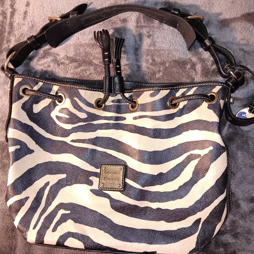 Reduced Price Again 3xs Women's Dooney & Bourke Zebra Print Bucket Bag